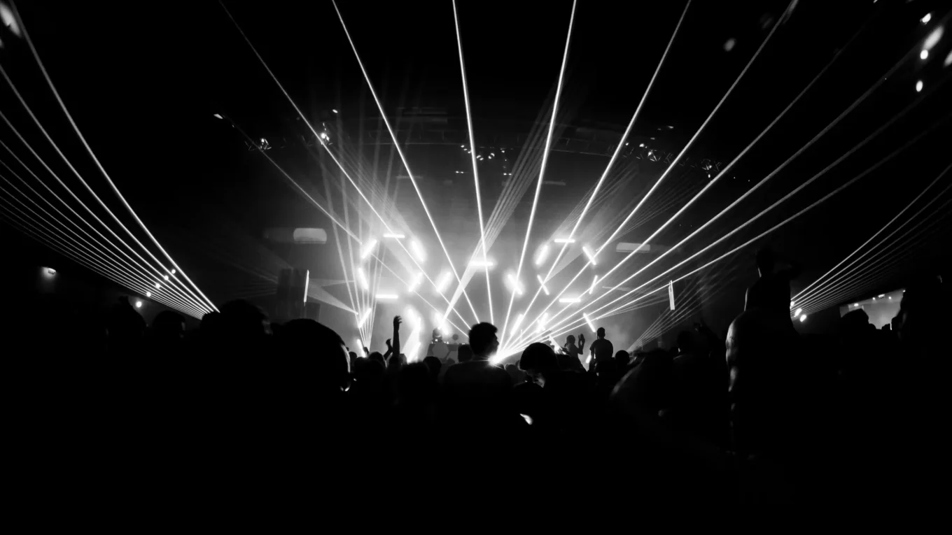 Dj black & White pic